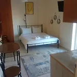 Home 3* Patras