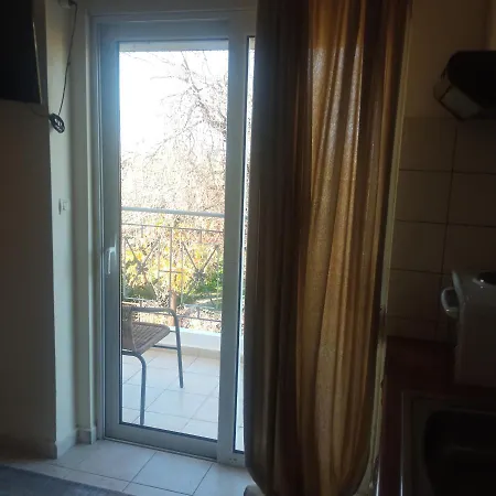 Gæstehus Home Patras