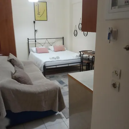 Guest house Home Patras