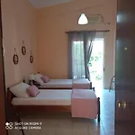Home 3* Патра