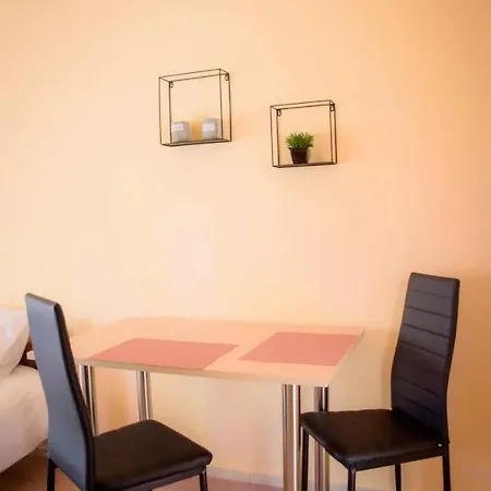 Vendégház Home