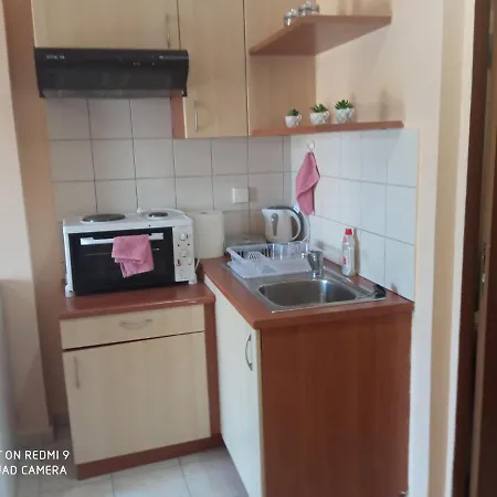 Home 3* Pátra