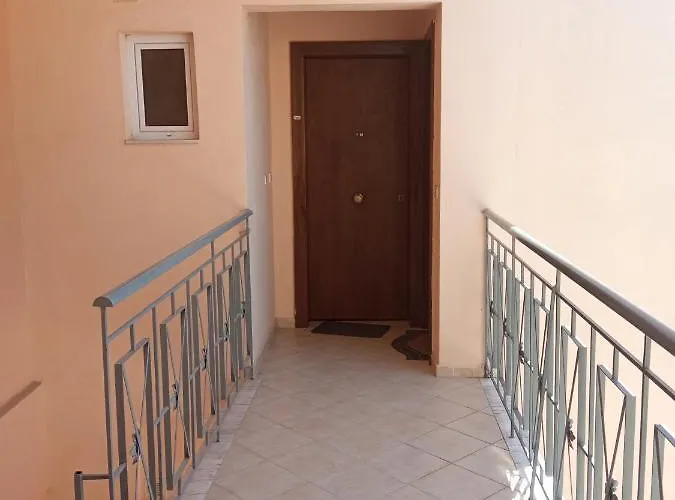 Home 3*